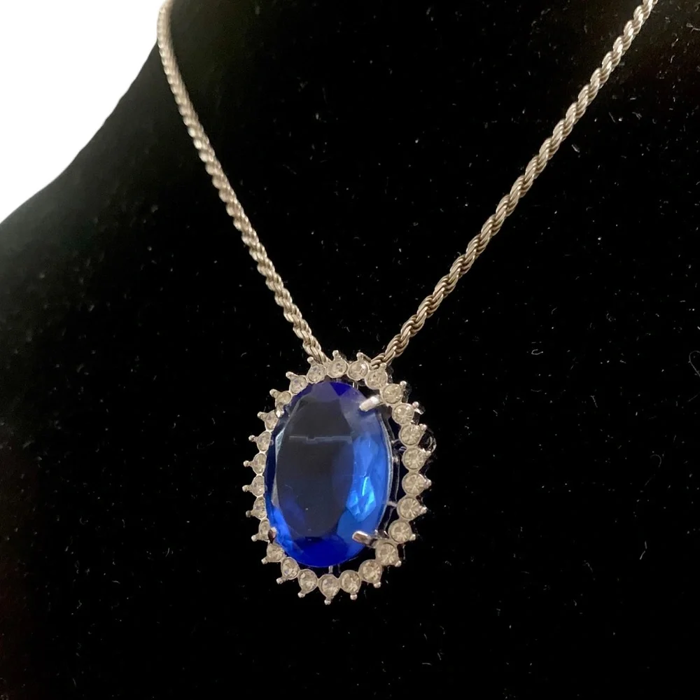 Blue Faceted Glass Pendant or Brooch Combo Silver Tone with Rhinestones - Picture 10 of 12